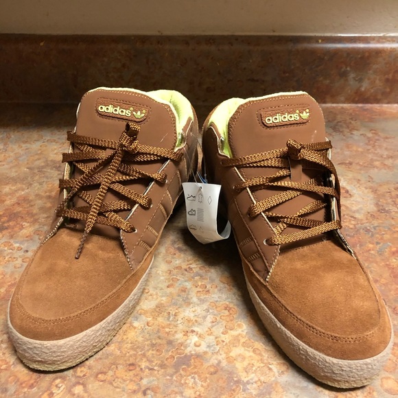 Adidas - Picture 6 of 8